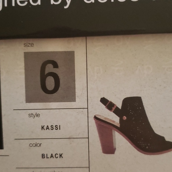 Heels - Picture 5 of 5